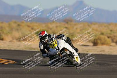 media/Oct-29-2022-CVMA (Sat) [[14c0aa3b66]]/Race 9 Amateur Supersport Middleweight/